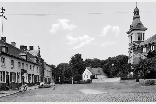 La place de Monceau-sur-Sambre