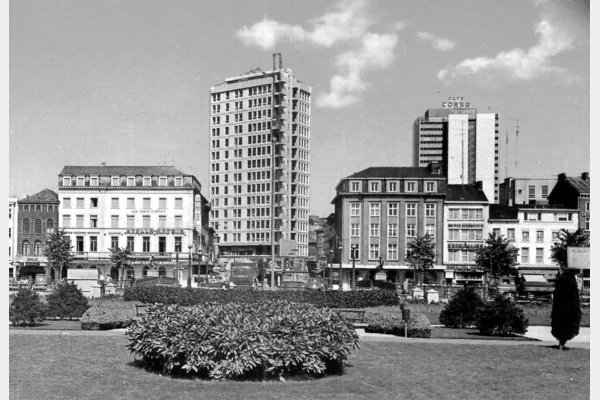 Square des Martyrs