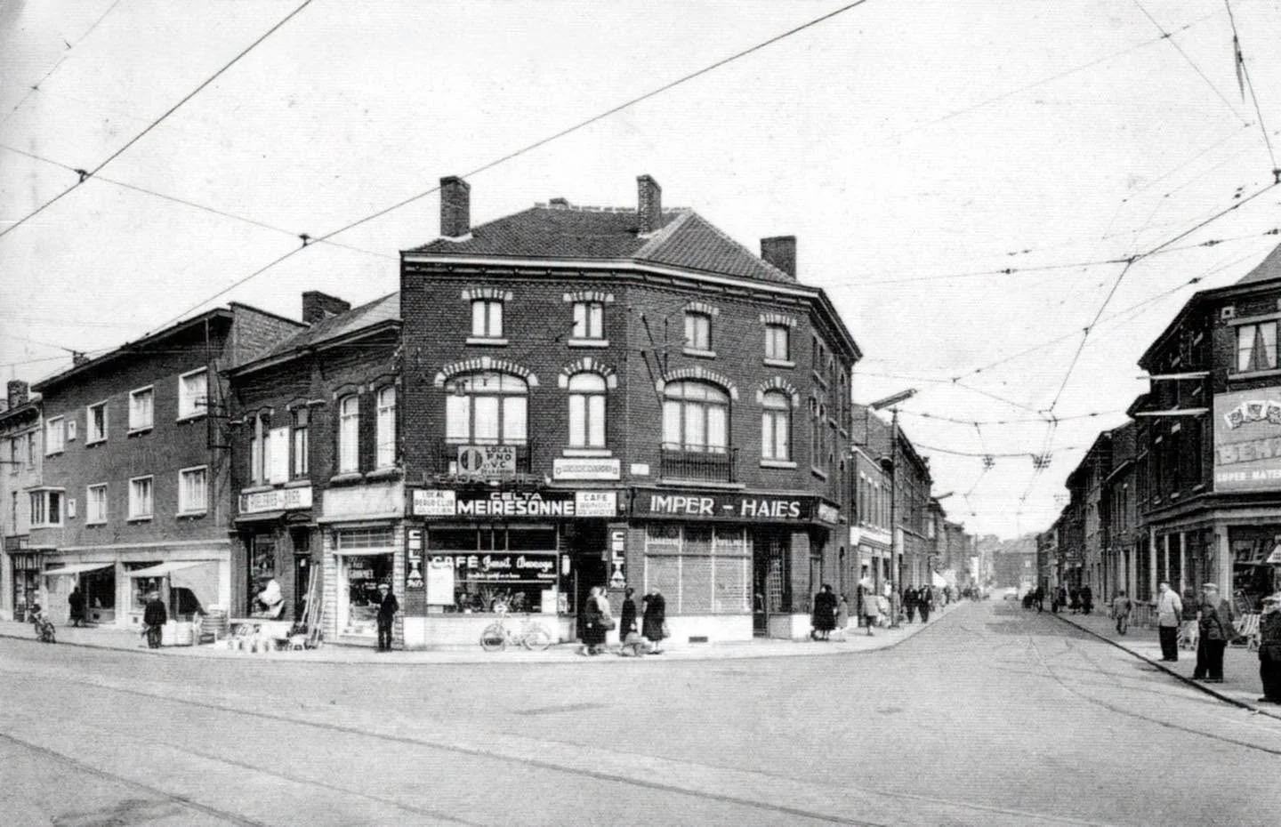 Carrefour de la place des Haies | Chaussée de Ransart, Gilly