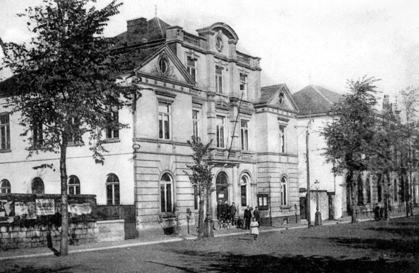 Hôtel de Ville | Avenue Eugène Mascaux, Marcinelle | 1856 - 1944