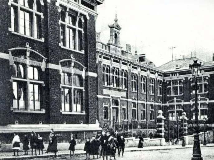 L’Athénée Royal Vauban | Rue Emile Tumelaire, Charleroi