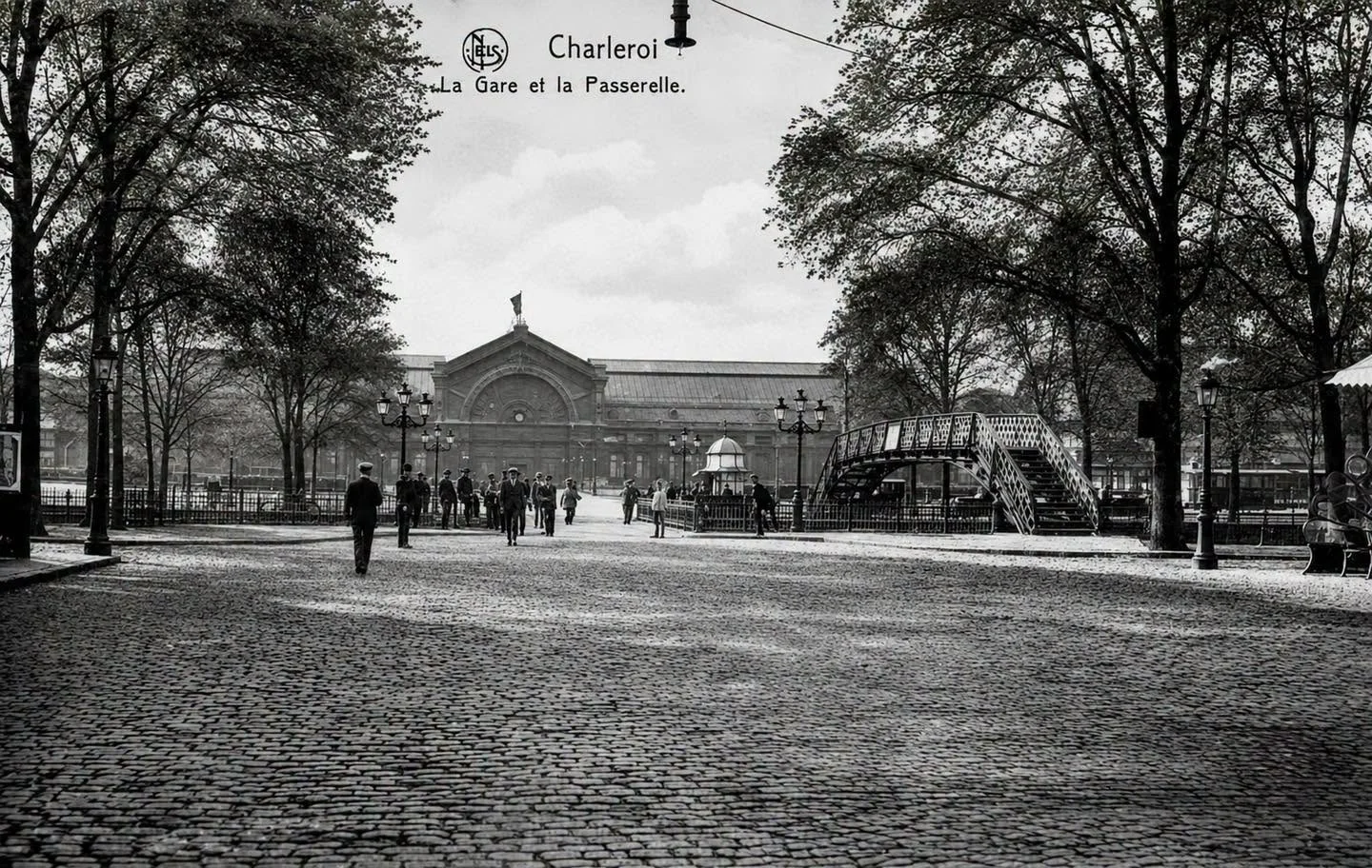 La gare vu de la place Émile Buisset | Place Emile Buisset, Charleroi | 1914