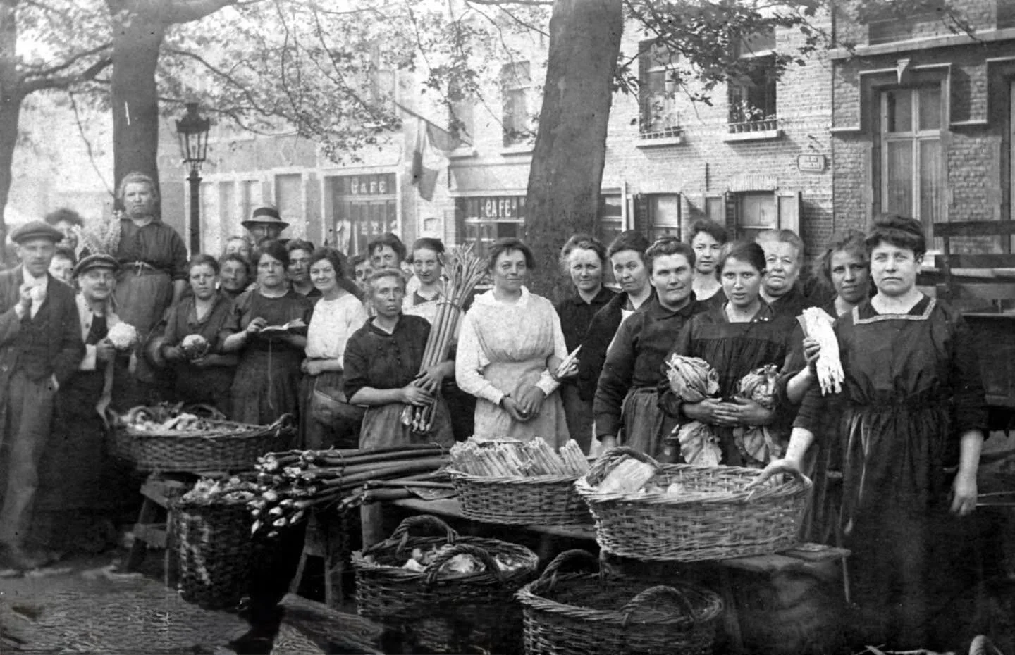 Marché d’antan sur la rue des Tonneliers | Place de la Digue, Charleroi